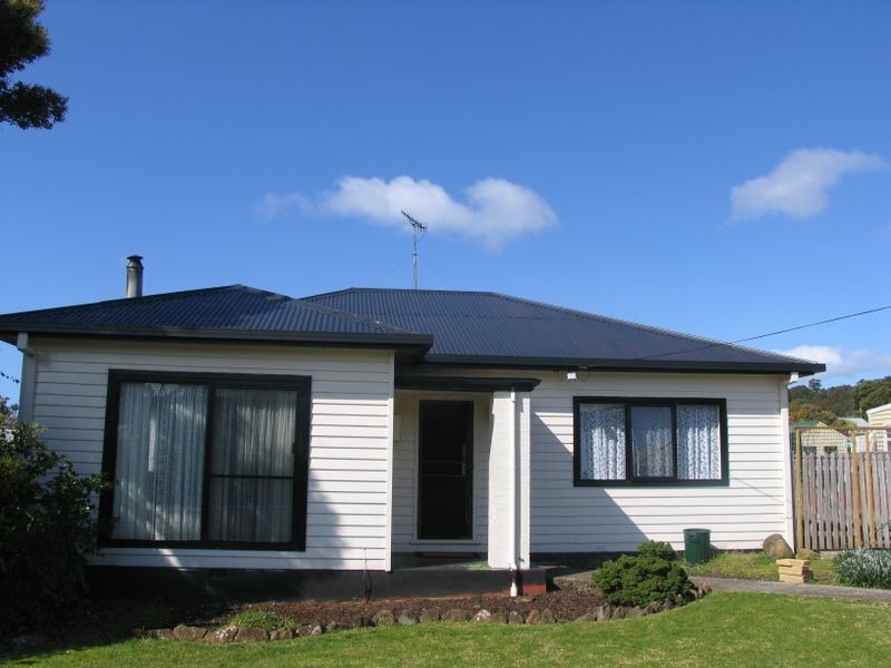 22 Athol Street, Somerset TAS 7322