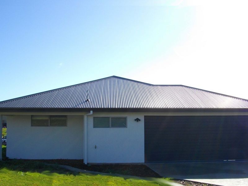 13 Hales Street, Penguin TAS 7316