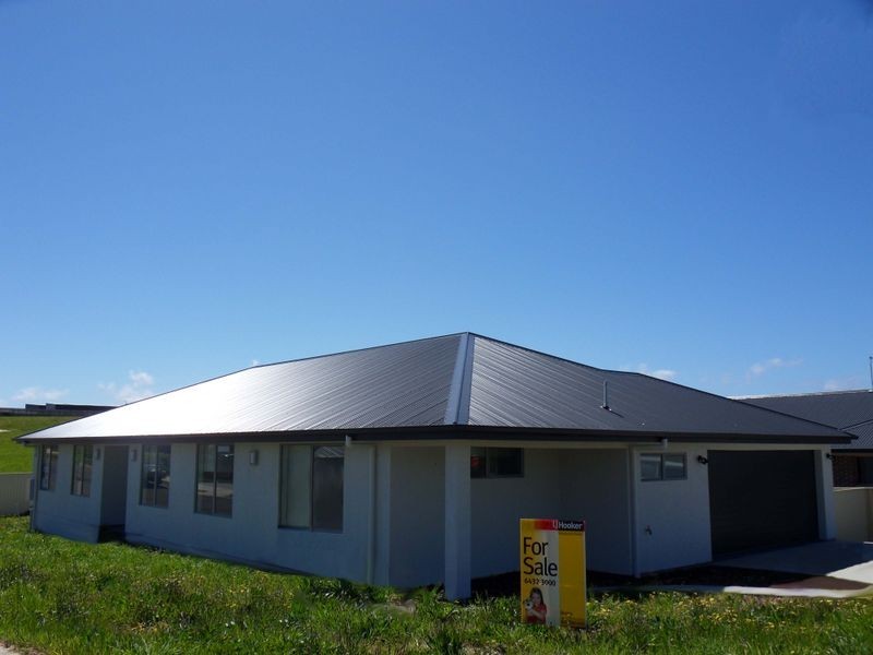 13 Hales Street, Penguin TAS 7316