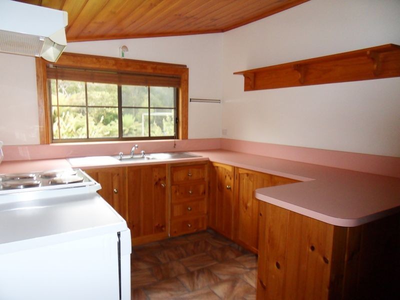9 Jones Street, Strahan TAS 7468