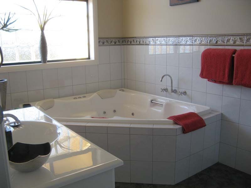 12 Boston Avenue, Burnie TAS 7320