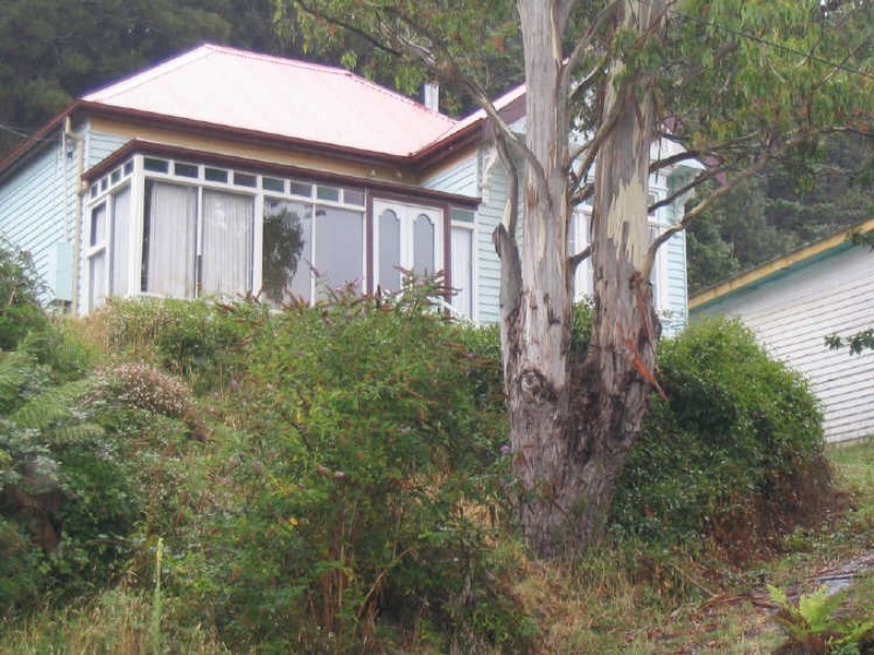6 Mellor Street, Queenstown TAS 7467