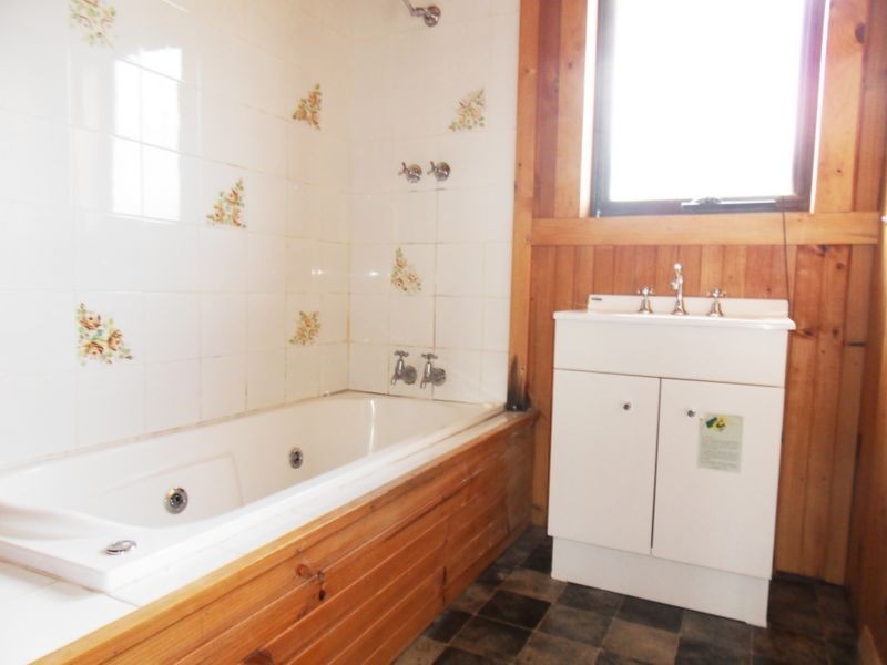 11 George Street, Ridgley TAS 7321