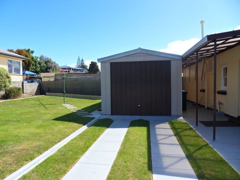 34 Simpson Street, Somerset TAS 7322