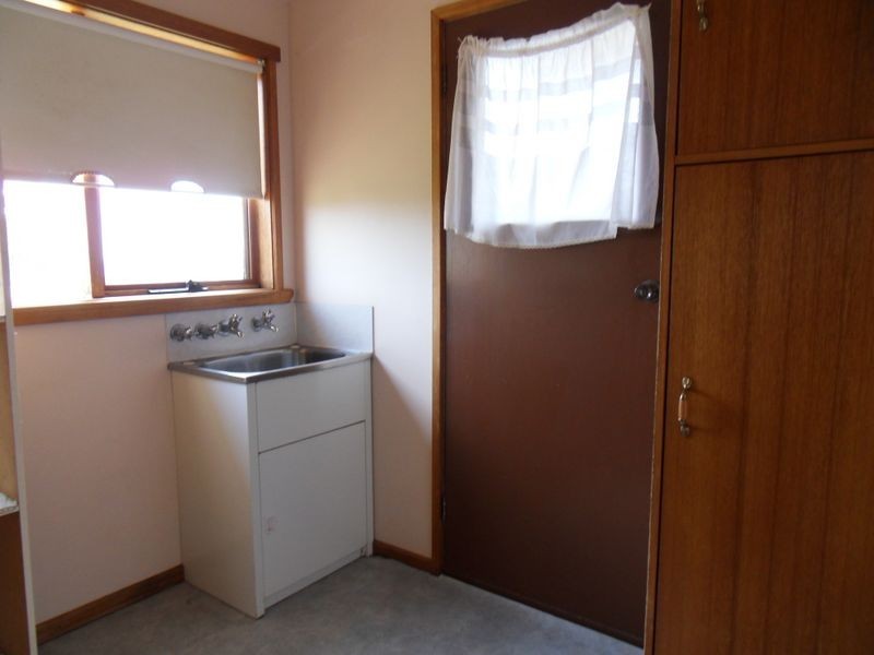 25 Pineleigh Street, Penguin TAS 7316