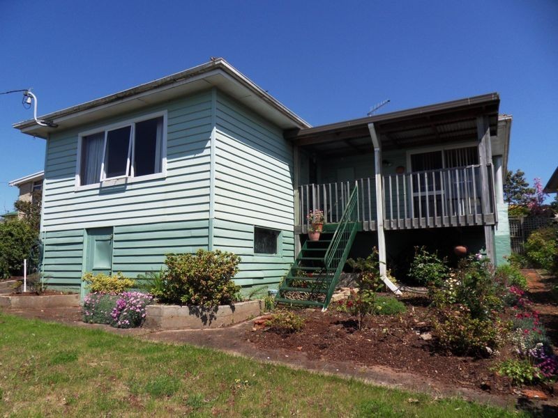 18 Mcphee Street, Burnie TAS 7320