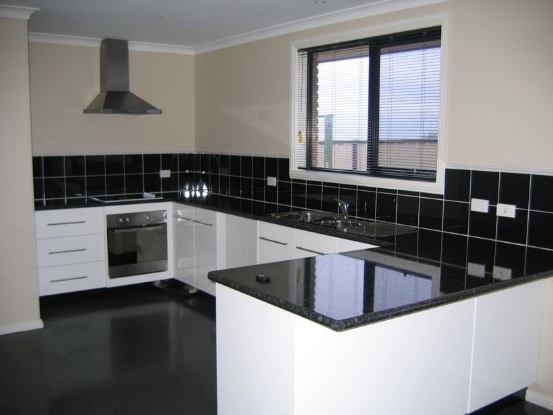 32 Bowman Drive, Penguin TAS 7316