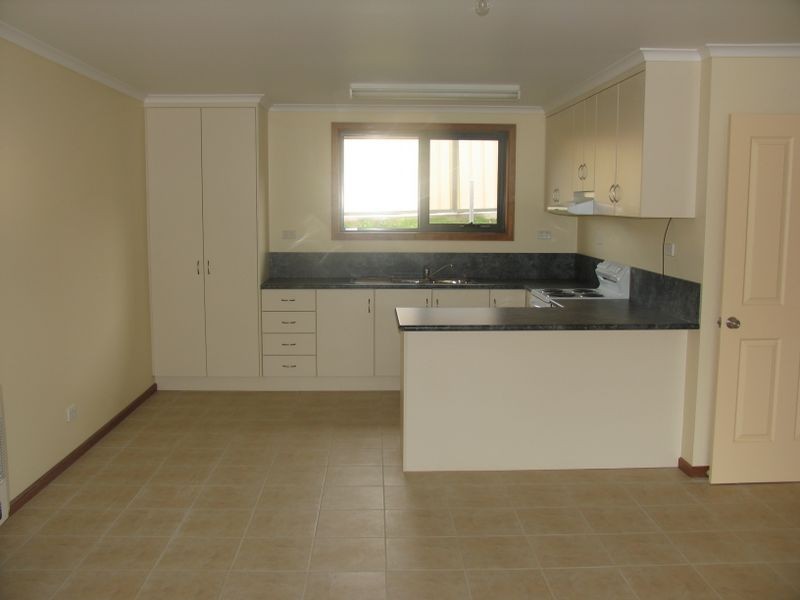 6/107-111 Mooreville Road, Burnie TAS 7320