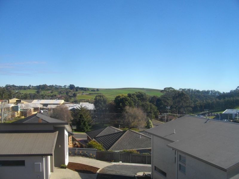 3/2 Stevens Place, Burnie TAS 7320