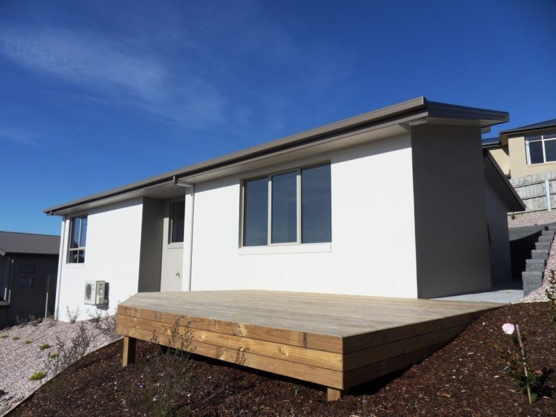 3/2 Stevens Place, Burnie TAS 7320