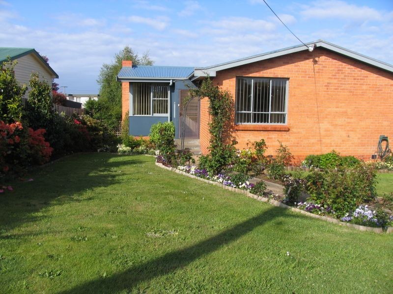 12 Lucas Place, Burnie TAS 7320