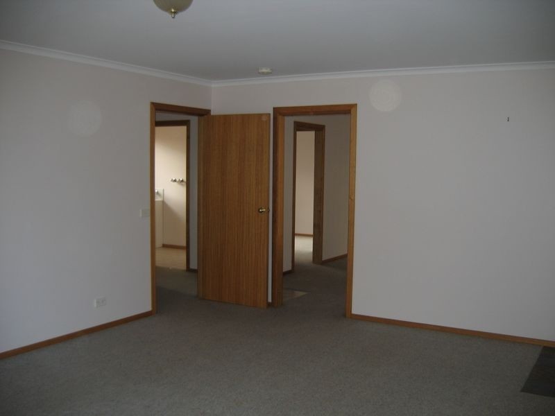 8A Athol Street, Somerset TAS 7322