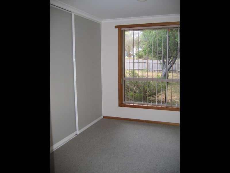 8A Athol Street, Somerset TAS 7322