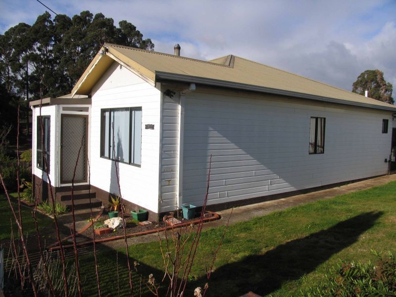 7 Sutton Street, Burnie TAS 7320