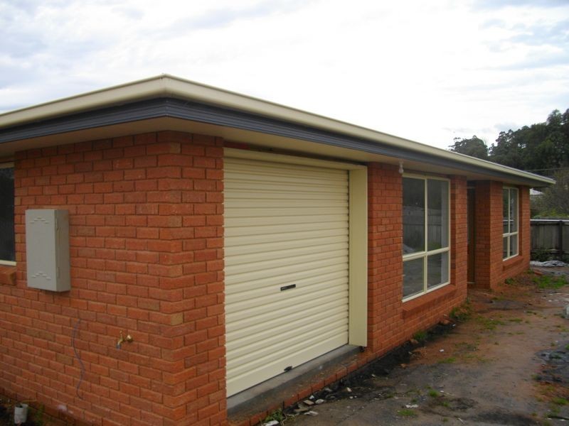 2/7 Athol Street, Somerset TAS 7322