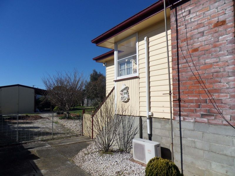 32 Lyons Street, Somerset TAS 7322