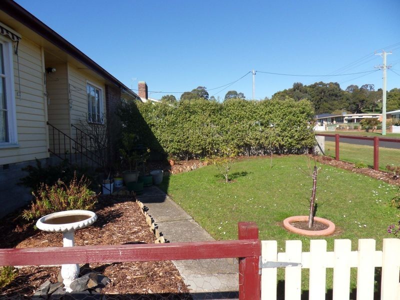 32 Lyons Street, Somerset TAS 7322