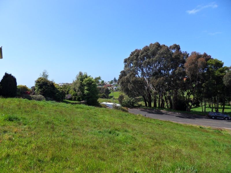 74 Woniora Road, Burnie TAS 7320