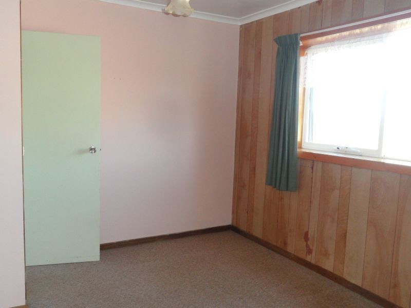 2/121 Old Surrey Road, Burnie TAS 7320