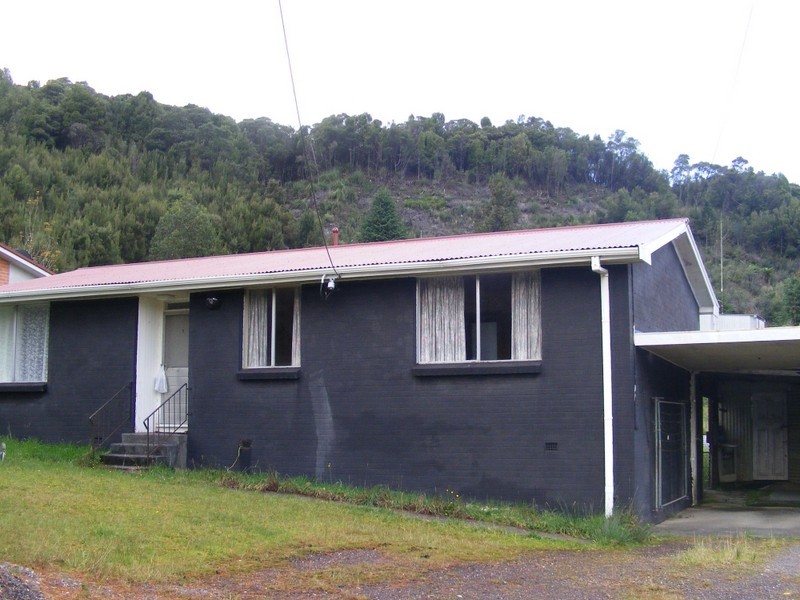 2 Fysh Street, Queenstown TAS 7467