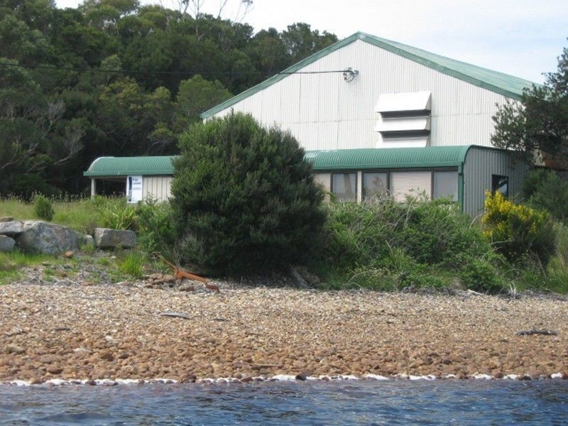 70 Esplanade, Strahan TAS 7468