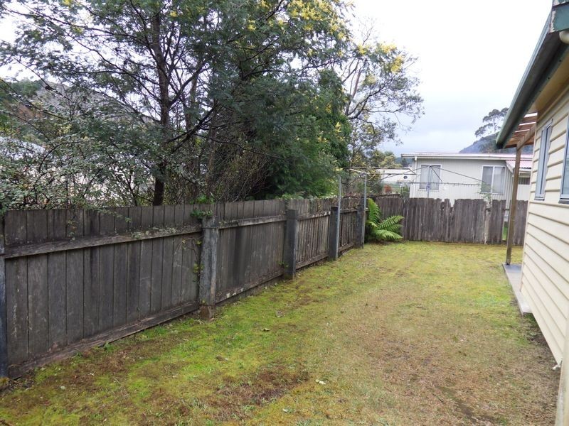 2/8B Wilsdon Street, Queenstown TAS 7467