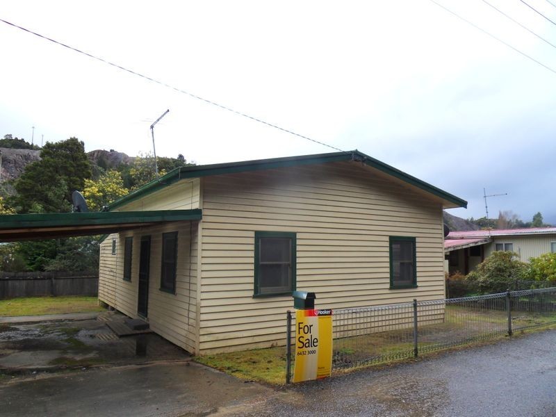 2/8B Wilsdon Street, Queenstown TAS 7467