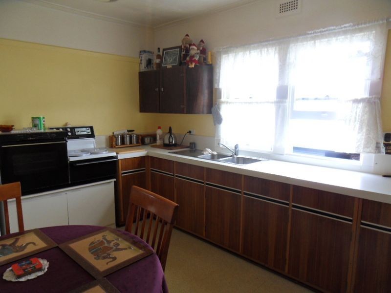 7 Simpson Street, Somerset TAS 7322