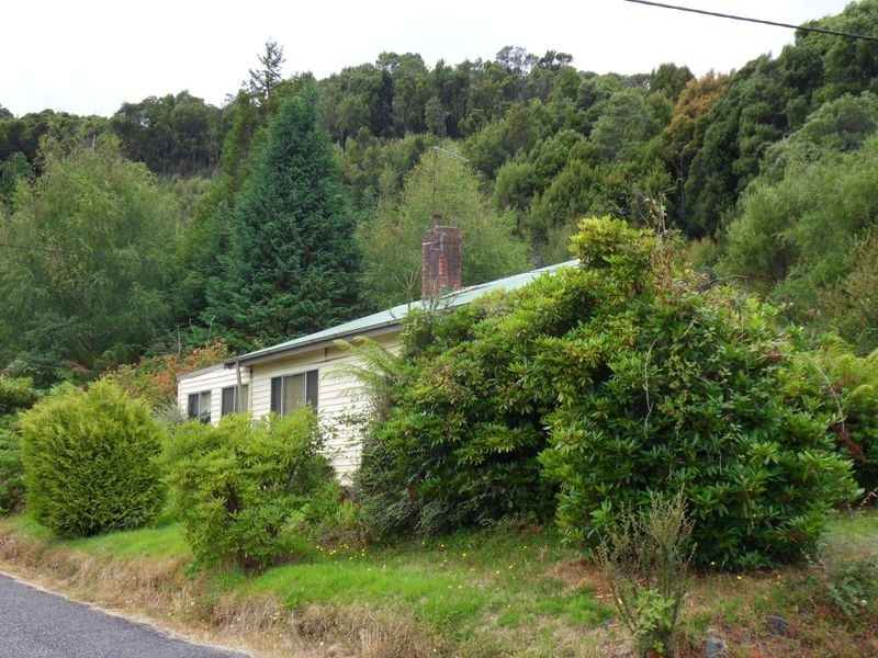 11 Lovett Street, Queenstown TAS 7467