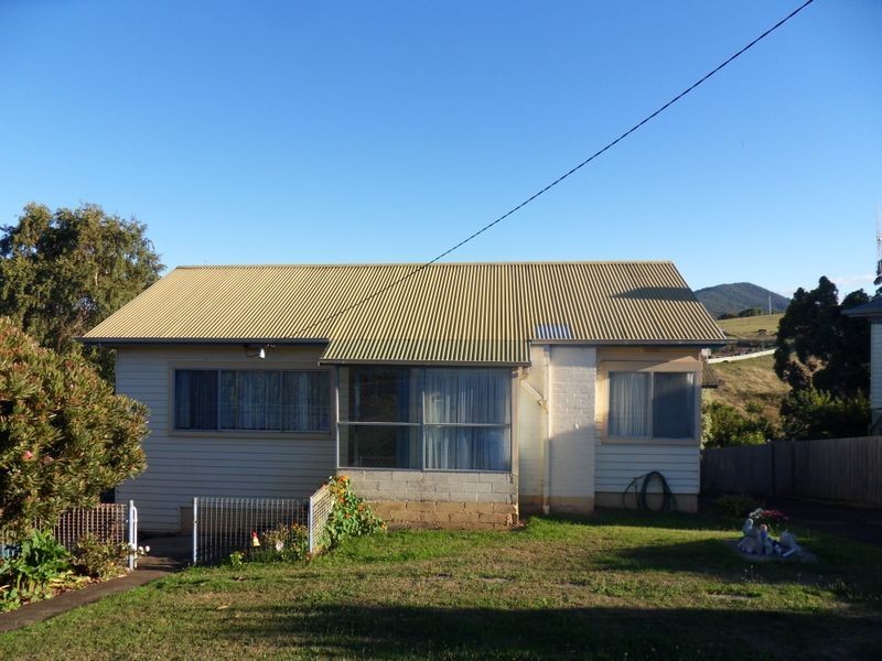 40 Ashwater Crescent, Penguin TAS 7316