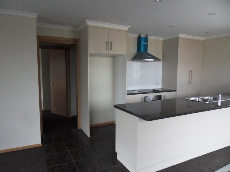 2/31 Stirling Street, Burnie TAS 7320