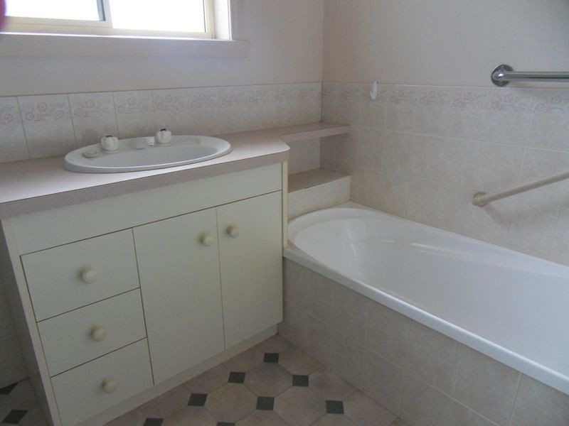 12/3 Hayward Street, Penguin TAS 7316