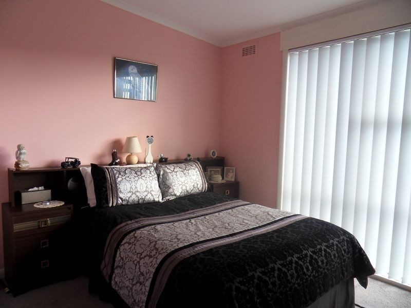 8 Guy Crescent, Somerset TAS 7322