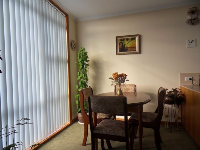 8 Guy Crescent, Somerset TAS 7322