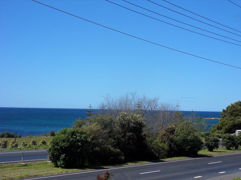 5 Bass Highway, Round Hill TAS 7320
