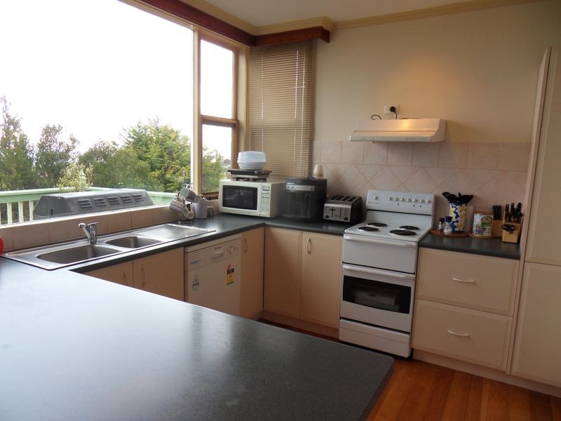 42 Pelissier Street, Somerset TAS 7322