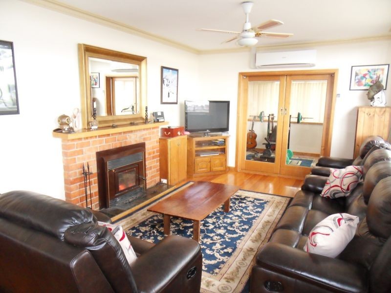 42 Pelissier Street, Somerset TAS 7322