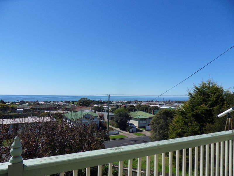 42 Pelissier Street, Somerset TAS 7322