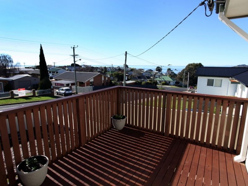 9 Fielding Street, Penguin TAS 7316