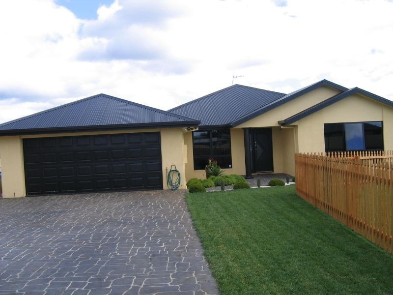 24 Mercedes Place, Burnie TAS 7320