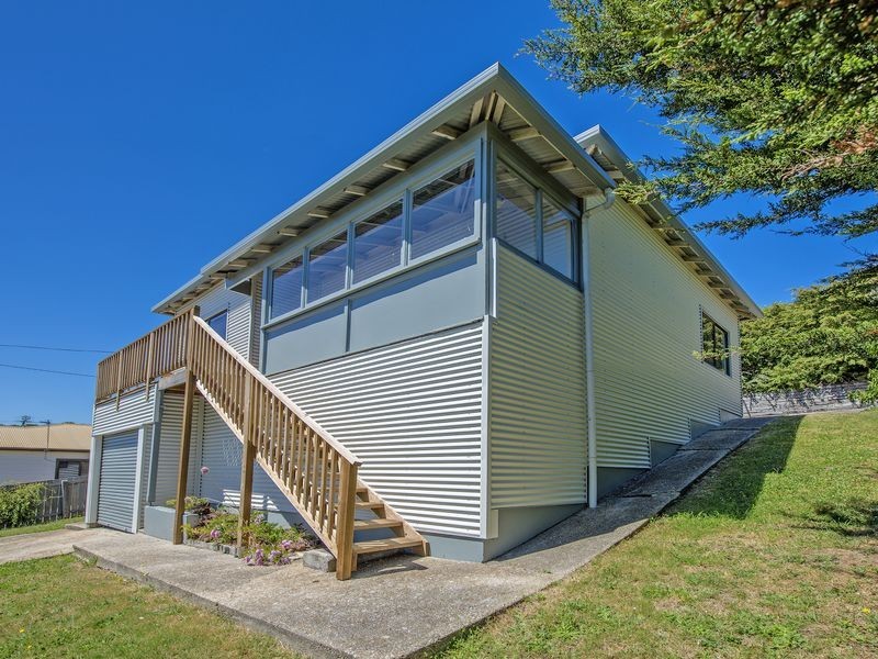 40 Pelissier Street, Somerset TAS 7322
