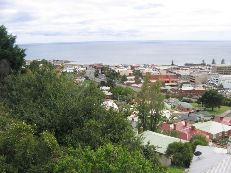 2 Morse Street, Burnie TAS 7320