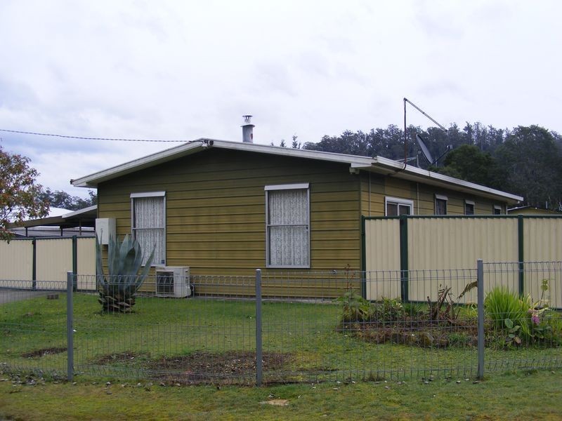 5 Blackwood Avenue, Rosebery TAS 7470