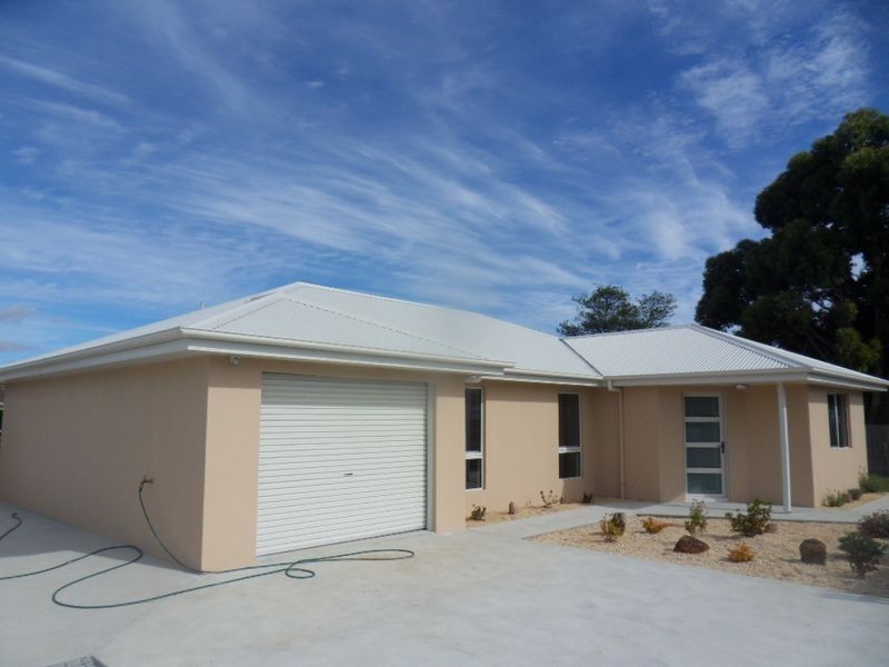 2/55 Eastlands Drive, Ulverstone TAS 7315