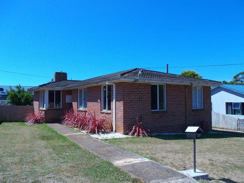 39 Woodward Avenue, Burnie TAS 7320