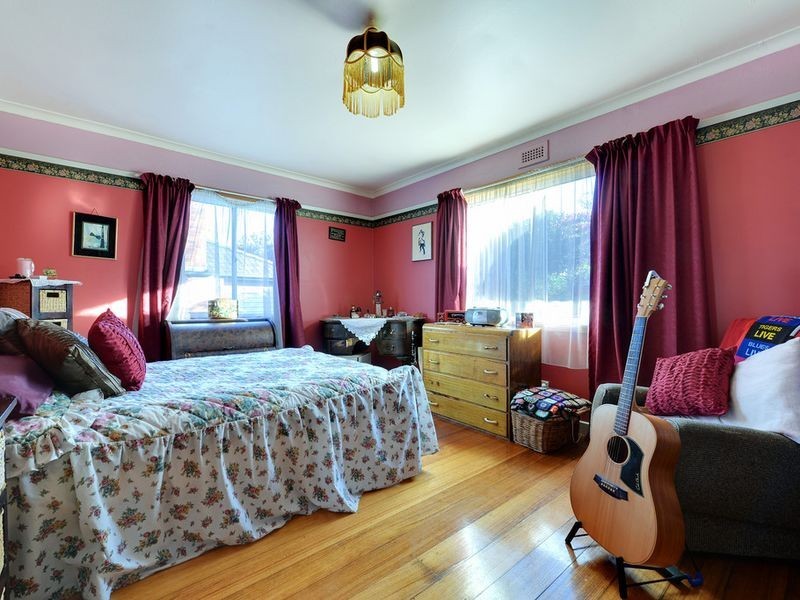 18 Conrad Street, Hillcrest TAS 7320