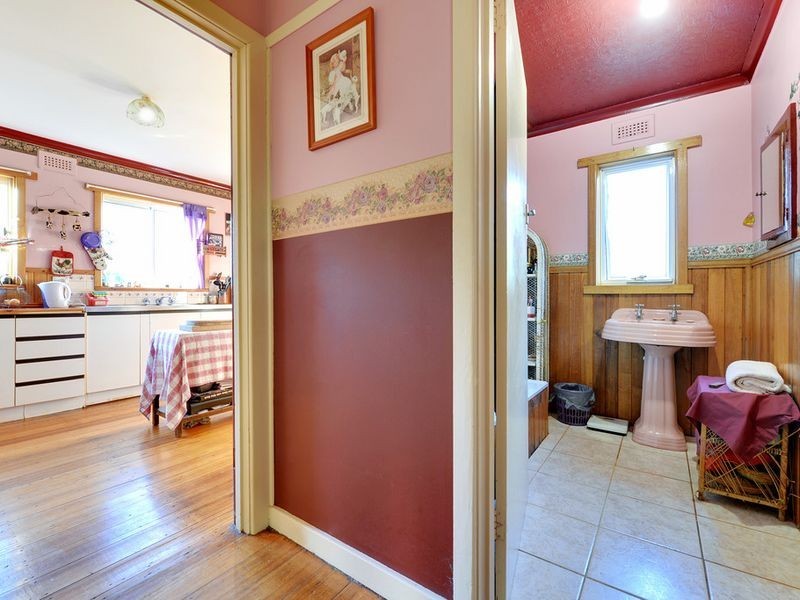 18 Conrad Street, Hillcrest TAS 7320