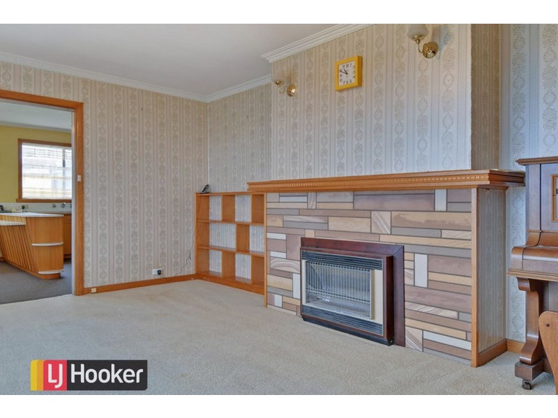 1 Churchill Avenue, Acton TAS 7320