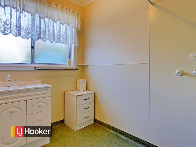 1 Churchill Avenue, Acton TAS 7320