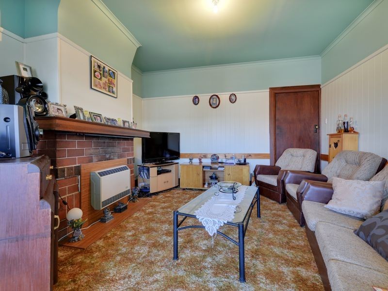18 Reeves Street, Burnie TAS 7320